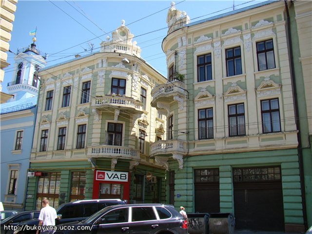 Twin buildings in Chernivtsi (Czernowitz); Дома-близнецы в Черновцах; Будинки-близнюки у Чернівцях